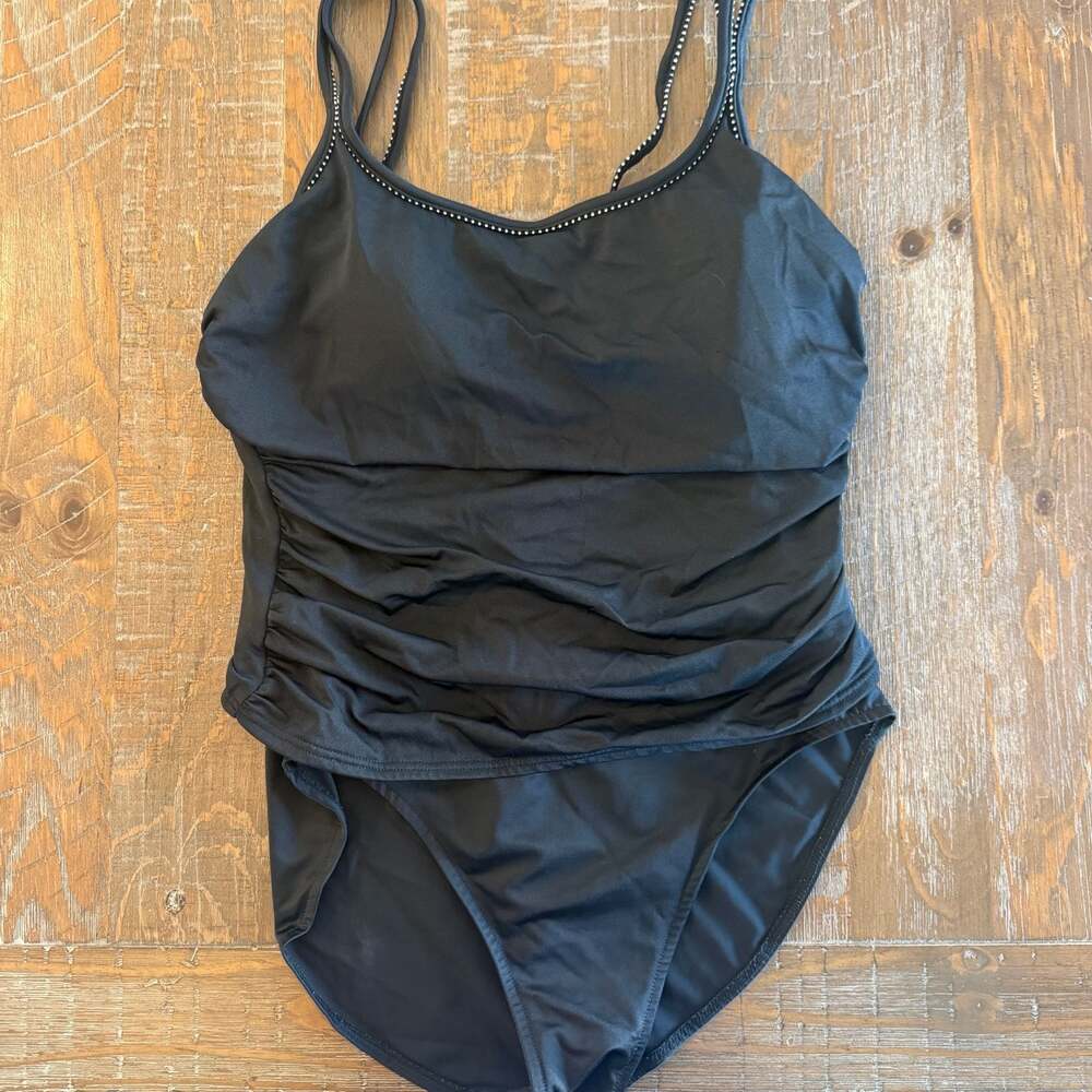 Miraclesuit Style 1301A Black Ruched one piece Swim Suit Size 16

Black